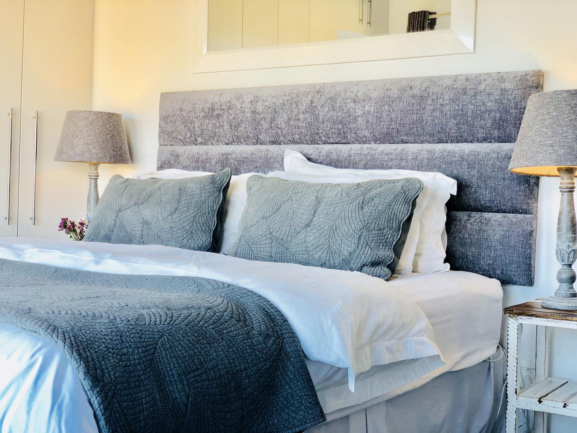 5 Options Guest House Блубергстранд Екстериор снимка