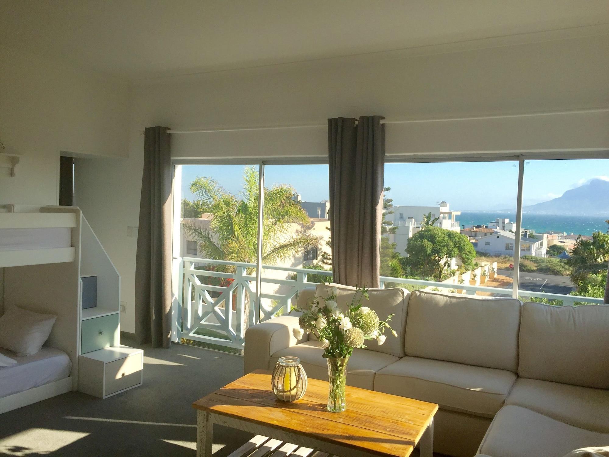 5 Options Guest House Блубергстранд Екстериор снимка