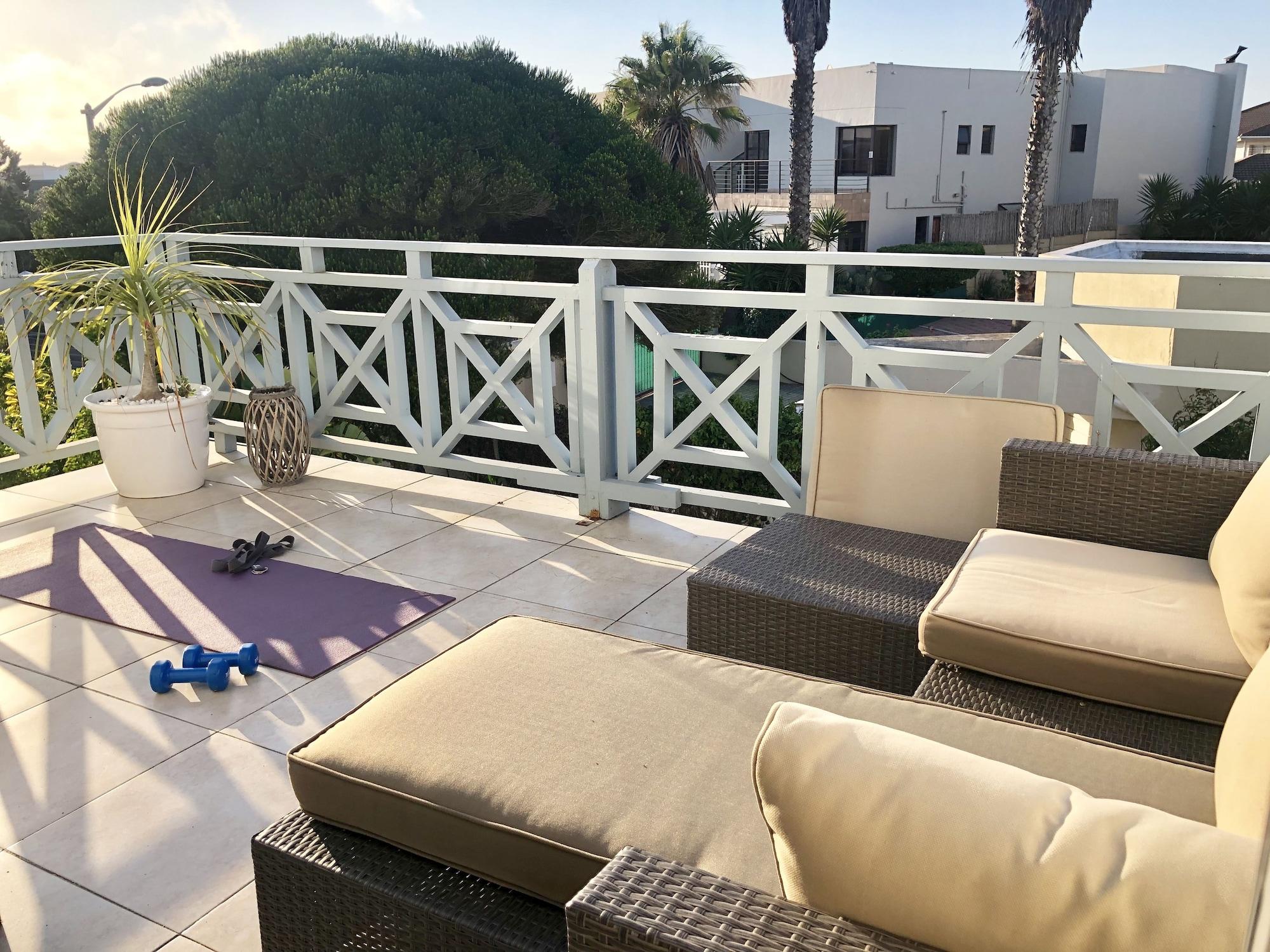 5 Options Guest House Блубергстранд Екстериор снимка