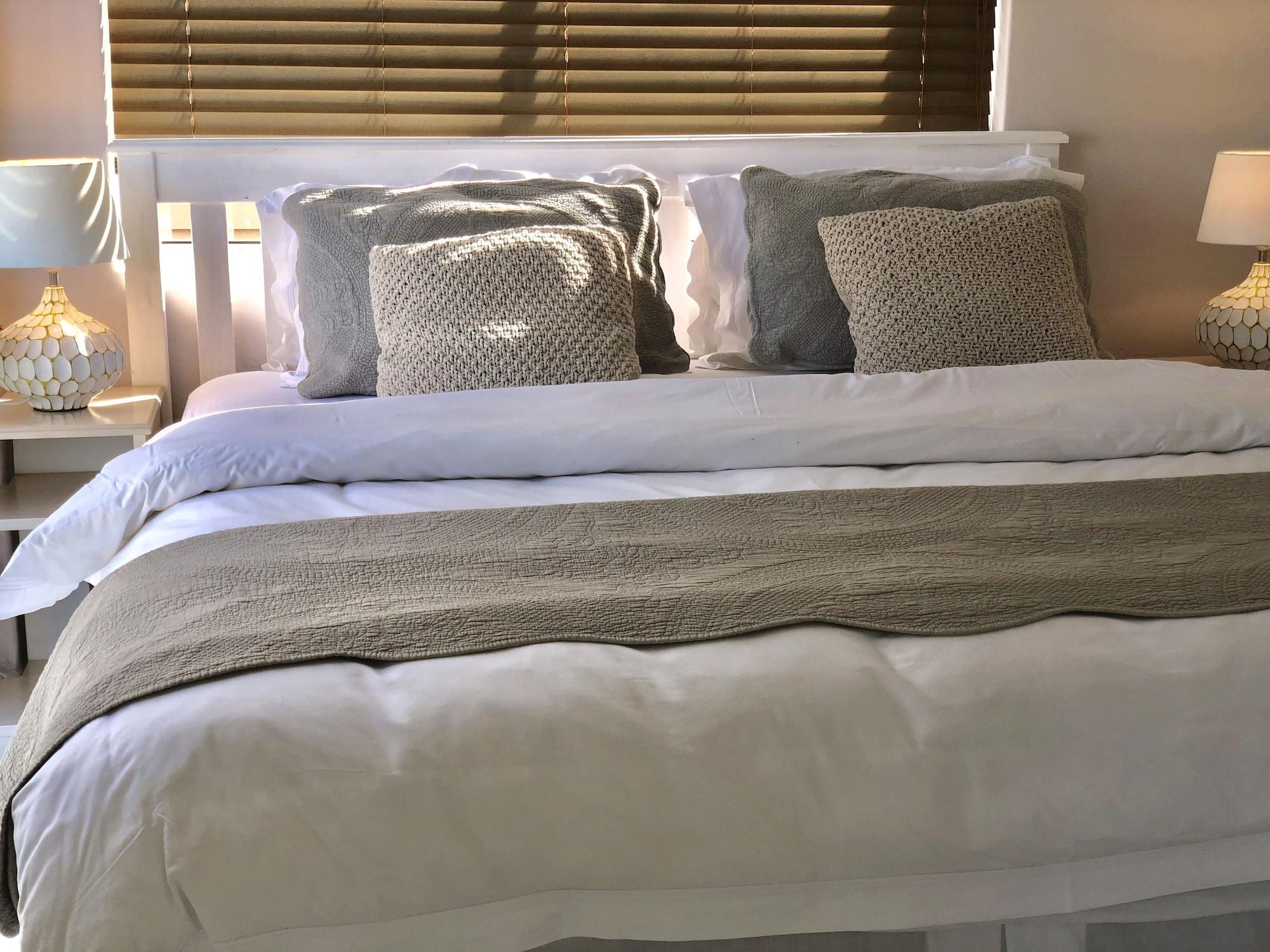 5 Options Guest House Блубергстранд Екстериор снимка
