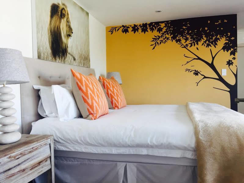 5 Options Guest House Блубергстранд Екстериор снимка