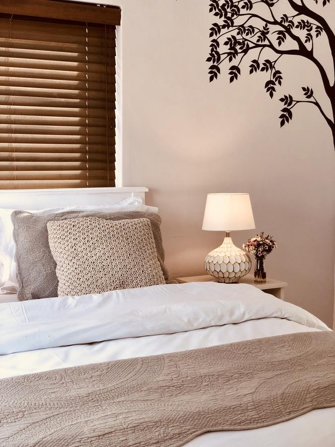 5 Options Guest House Блубергстранд Екстериор снимка