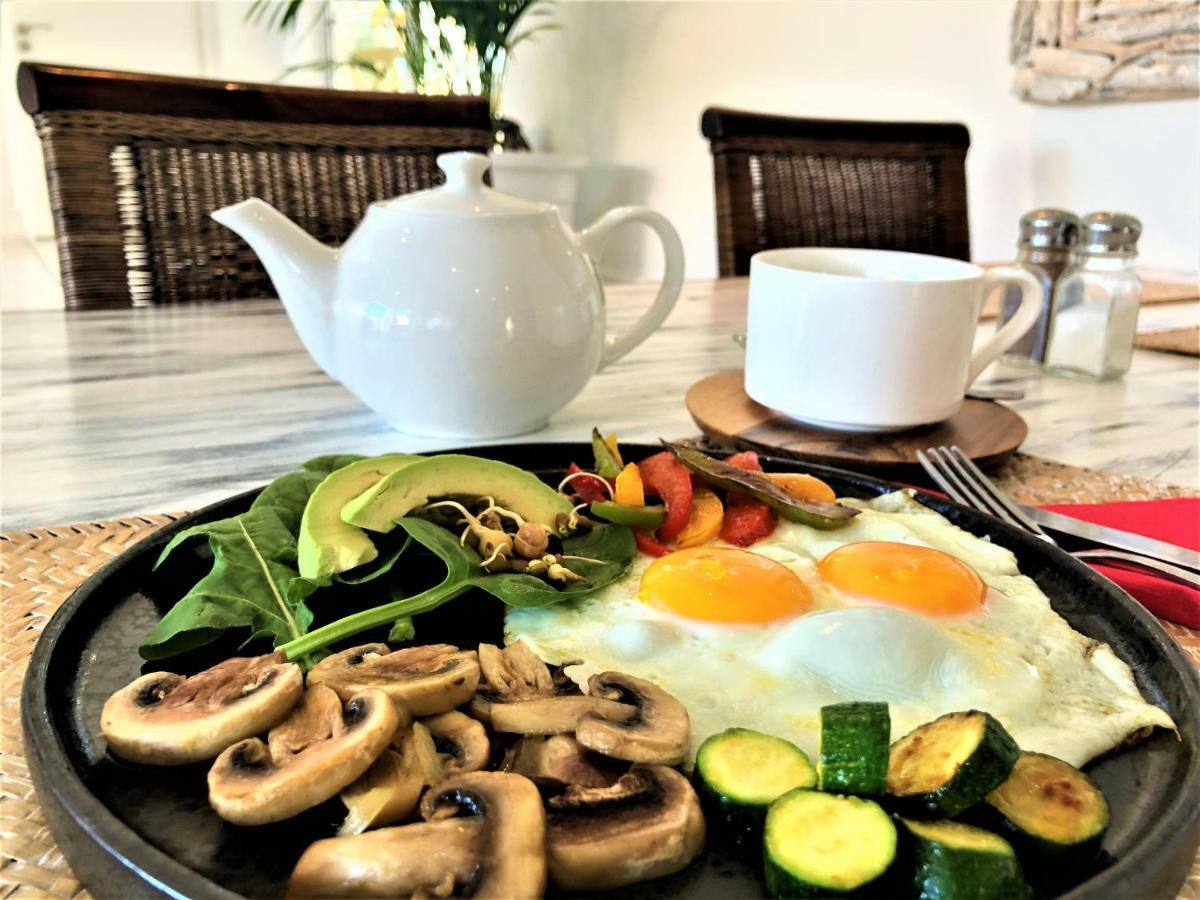 5 Options Guest House Блубергстранд Екстериор снимка