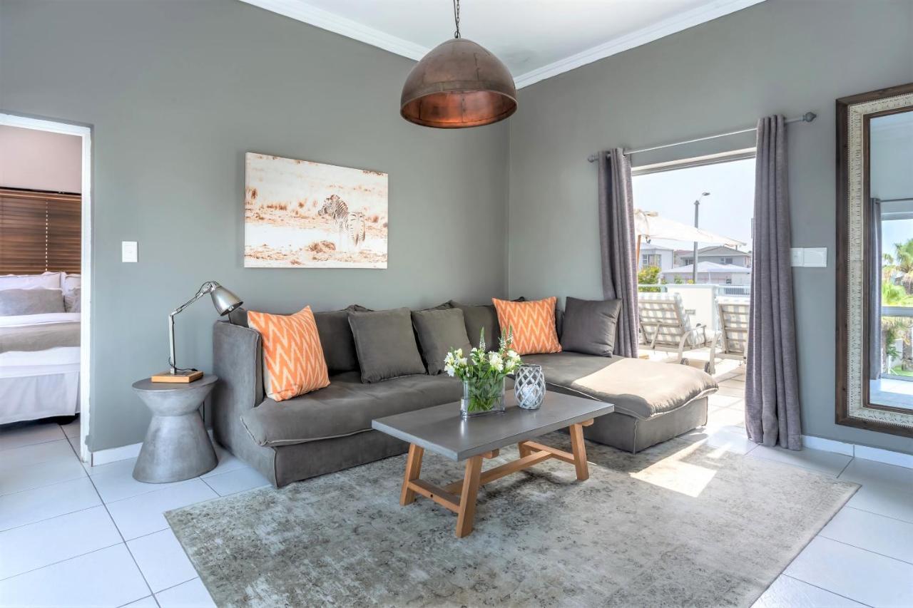5 Options Guest House Блубергстранд Екстериор снимка
